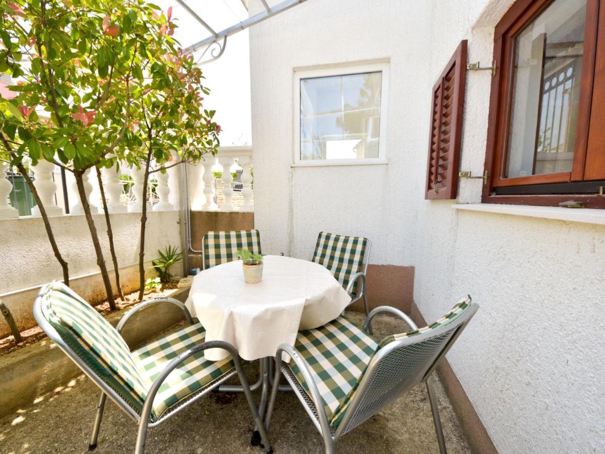 Apartment Rose-1 By Interhome Zaboric Exterior photo
